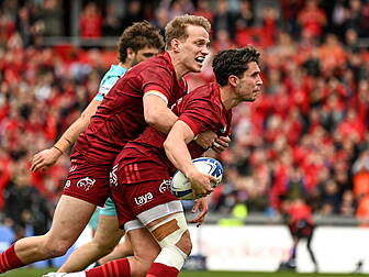 WATCH: Joey Carbery sends Muns...